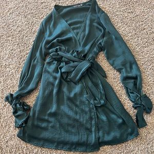 Pretty Little Thing cocktail dress. Size 8